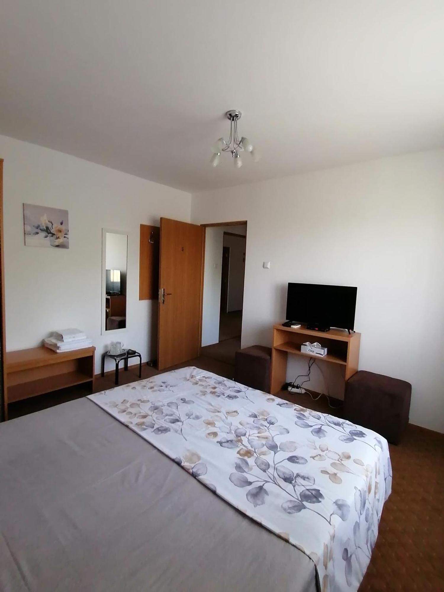 Casa Carp Calarasi Hotell Eksteriør bilde