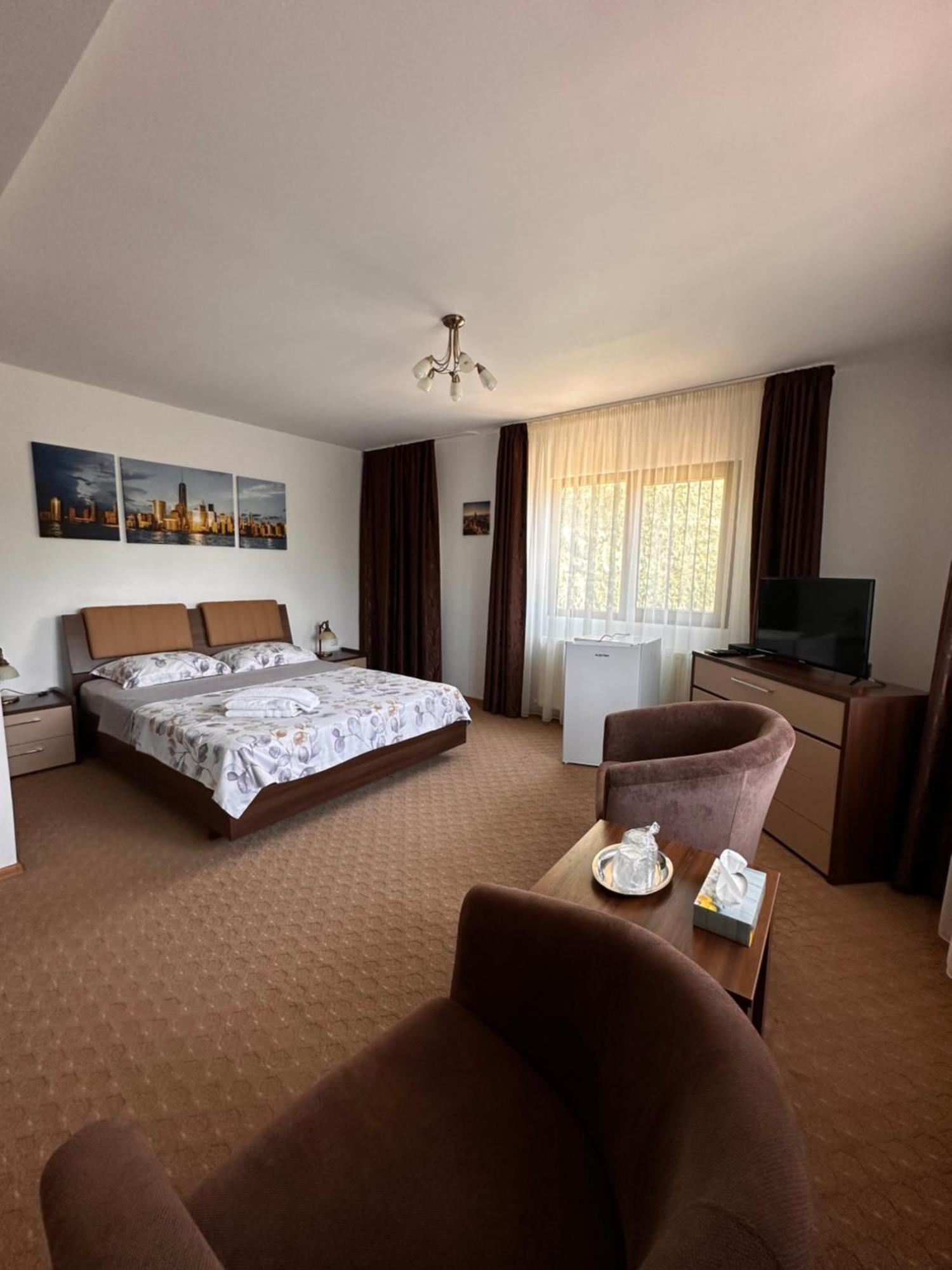 Casa Carp Calarasi Hotell Eksteriør bilde